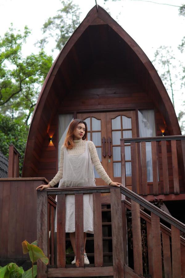 Willa Welirang Forest Pacet Mojokerto Zewnętrze zdjęcie